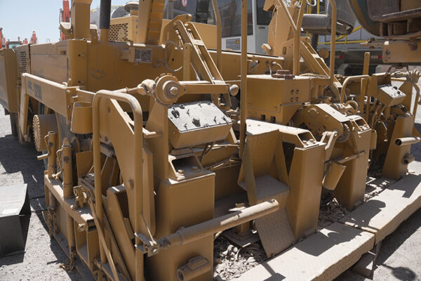 ASFALTADORA BLAW KNOX PF3200 - 78 - Imagen 8