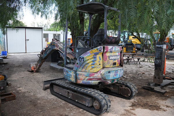 MINI EXCAVADORA DOOSAN DX30Z - 5430