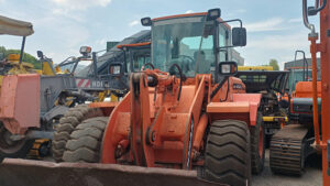 CARGADOR FRONTAL DOOSAN DL200A - 0052