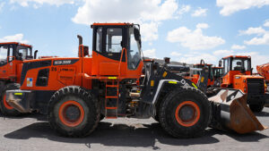 CARGADOR FRONTAL DEVELON SD310 - 0353