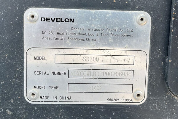 CARGADOR FRONTAL DEVELON SD200 - 0698 - Imagen 4