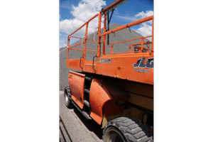 PLATAFORMA JLG - 6872
