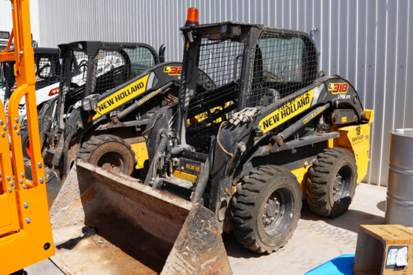 MINICARGADOR NEW HOLLAND L318N - 7258