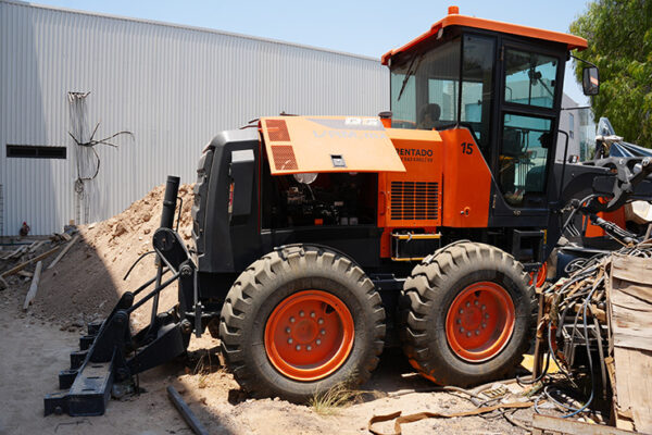 MOTONIVELADORA DOOSAN DG 170 - 0674 - Imagen 3
