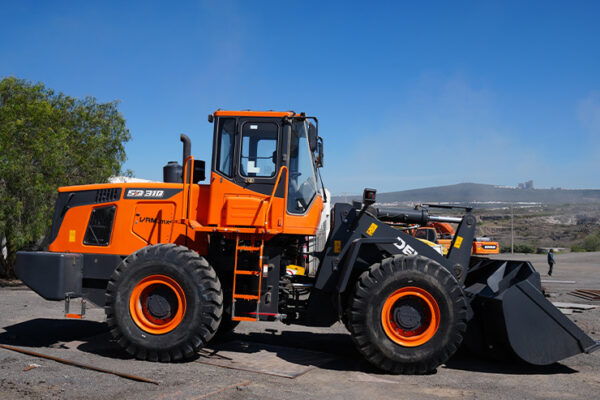 CARGADOR FRONTAL DEVELON SD310 - 0397 - Imagen 2