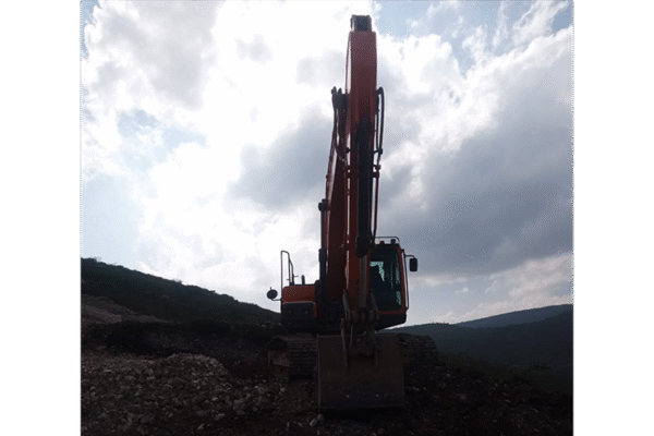 EXCAVADORA DEVELON DX225LCA-7M - 3874 - Imagen 3