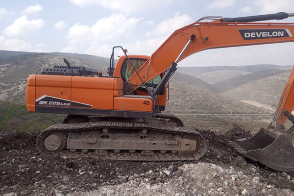 EXCAVADORA DEVELON DX225LCA-7M - 3874