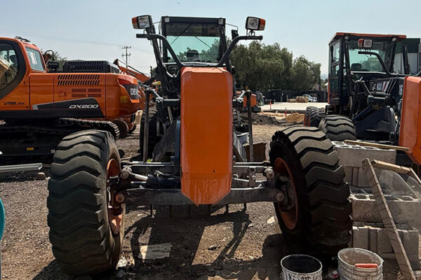 MOTONIVELADORA DOOSAN DG 170 - 0679 - Imagen 2