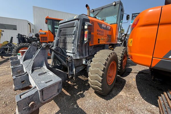 MOTONIVELADORA DOOSAN DG 170 - 0679 - Imagen 3