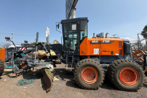 MOTONIVELADORA DOOSAN DG 170 - 0679