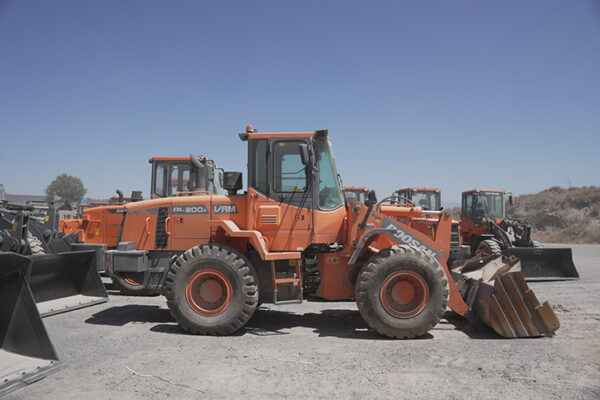 CARGADOR FRONTAL DOOSAN DL200A - 0074