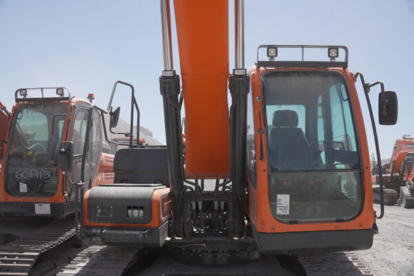 EXCAVADORA DEVELON DX200-3B  - 1026 - Imagen 7