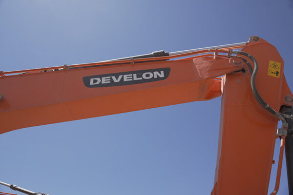 EXCAVADORA DEVELON DX200-3B  - 1026 - Imagen 11