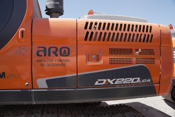 EXCAVADORA DEVELON DX220LCA - 0281 - Imagen 9