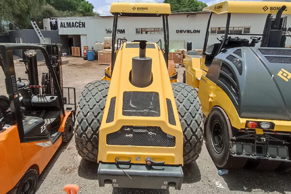 COMPACTADOR SENCILLO BOMAG BW 211 D-40 - 1229 - Imagen 5