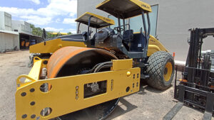 COMPACTADOR SENCILLO BOMAG BW 211 D-40 - 1229