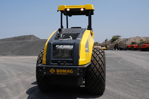 COMPACTADOR SENCILLO BOMAG BW 211 D-5 SL - 1197 - Imagen 2