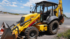 RETROEXCAVADORA NEW HOLLAND B80C - 0313