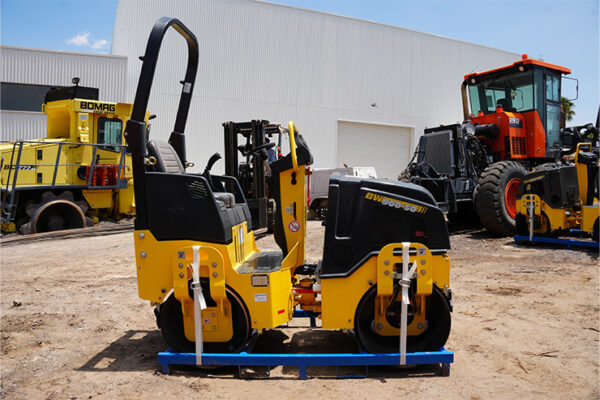 COMPACTADOR RODILLO DOBLE BOMAG BW 900-50 - 2152