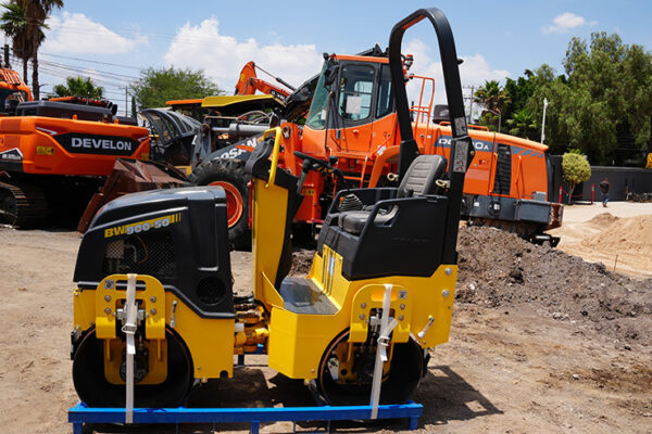COMPACTADOR RODILLO DOBLE BOMAG BW 900-50 - 2152 - Imagen 3